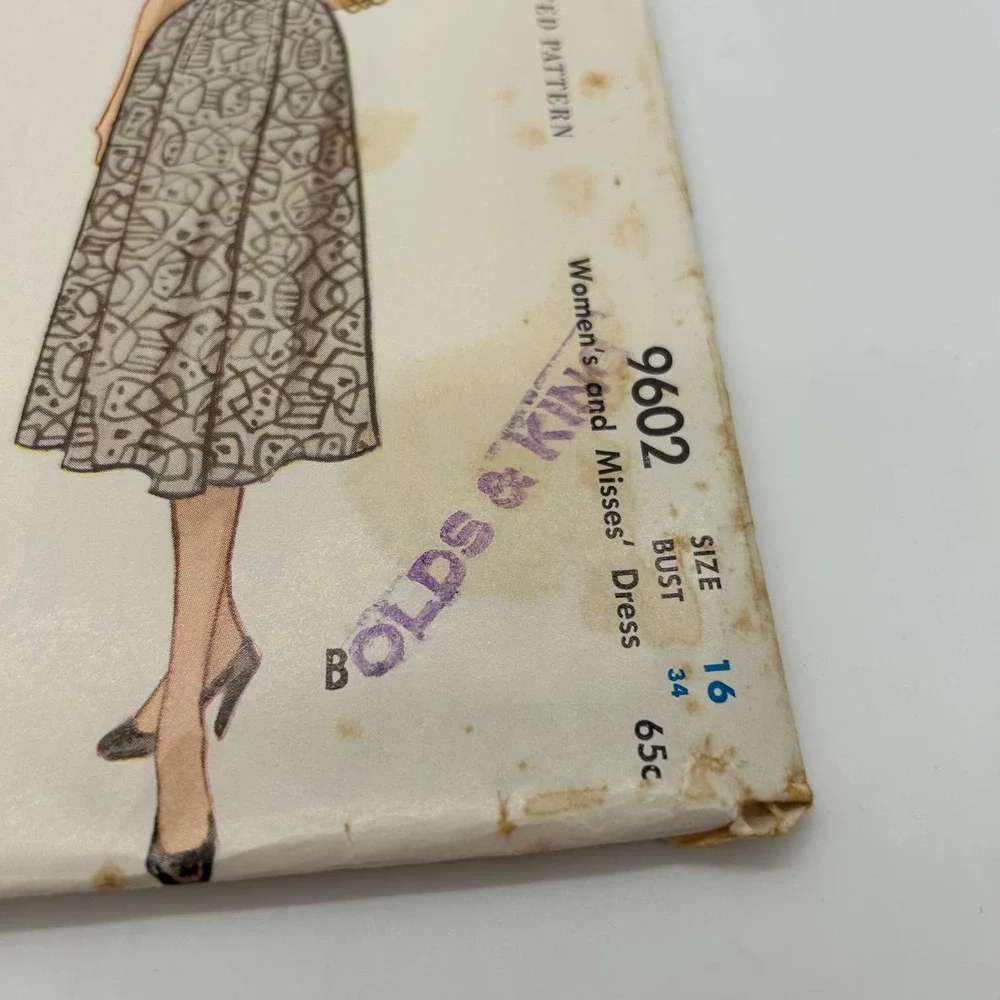 McCalls Vintage 1950's Pattern #9602 Women's Dress‎ Size 16